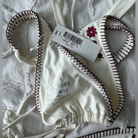 Frankie’s Bikinis - Dianna Embroidered Halter Bikini Top in Sea Fairy - S - Picture 5 of 7